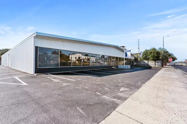 311 NW Racetrack Road, Fort Walton Beach, FL 32547