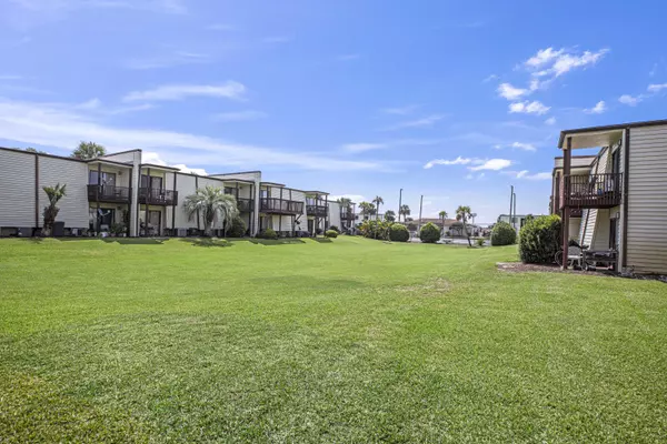 Fort Walton Beach, FL 32548,308 SW Miracle Strip Parkway  #30B