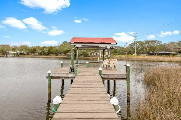 Navarre, FL 32566,6806 Tom King Bayou Road