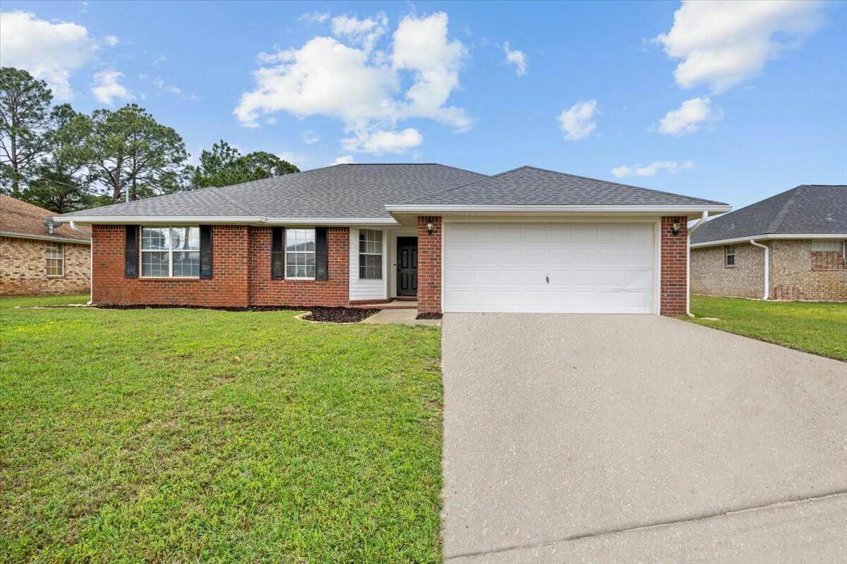 8219 Branston Dr Drive, Navarre, FL 32566
