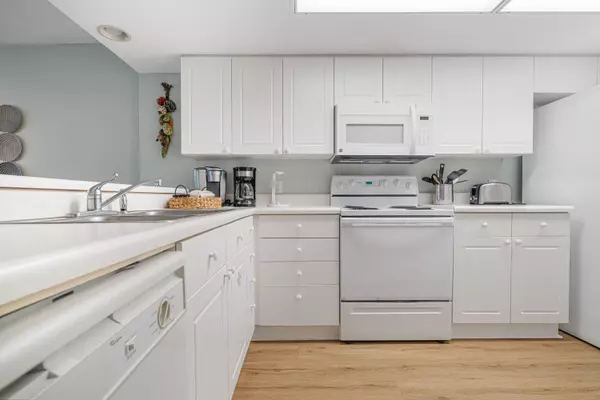 Fort Walton Beach, FL 32548,895 Santa Rosa Boulevard  #APT 702