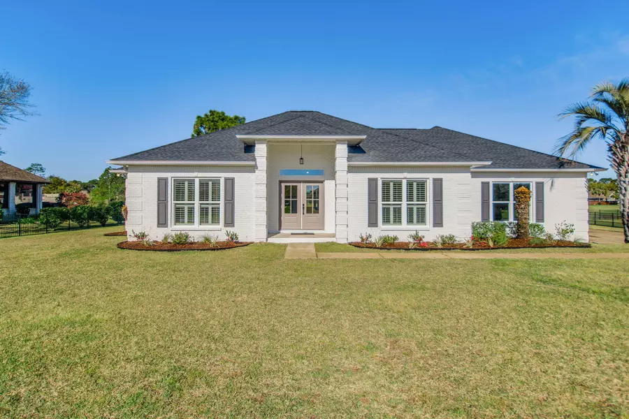 2535 Masters Boulevard, Navarre, FL 32566