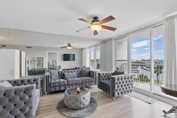 Destin, FL 32541,970 E Hwy 98 #305