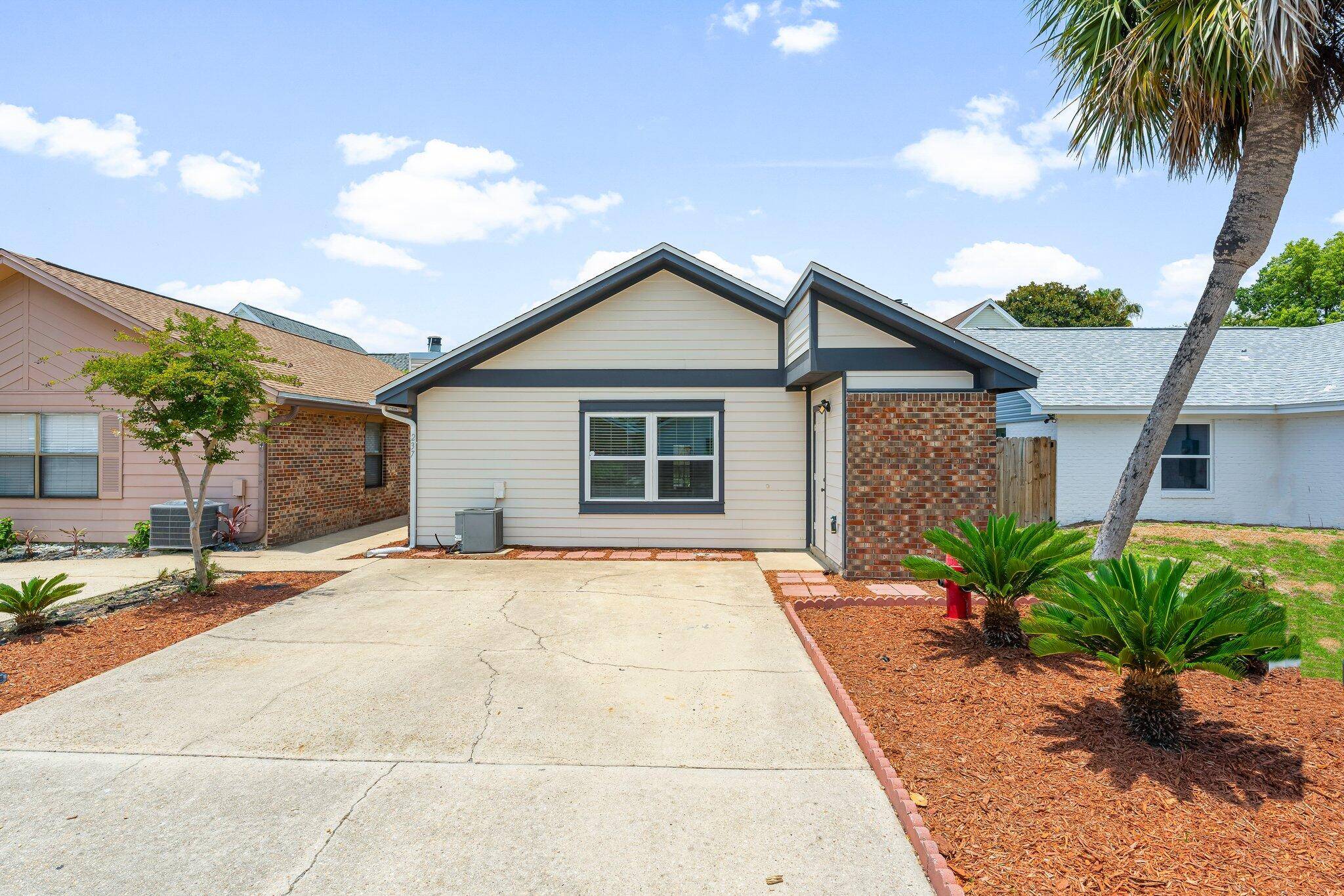Destin, FL 32541,237 Indian Oaks Drive