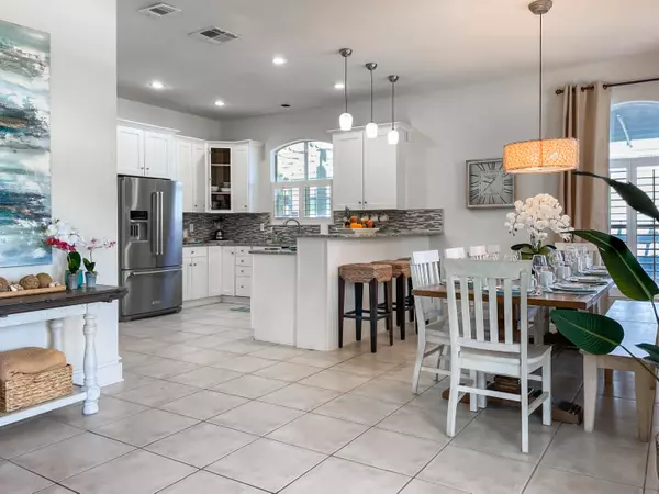 Destin, FL 32541,4421 Luke Avenue