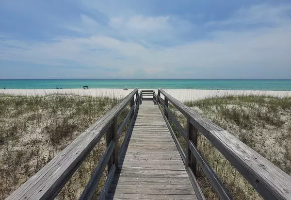 Navarre, FL 32566,7713 Gulf Boulevard