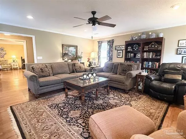 Century, FL 32535,570 byrneville Road