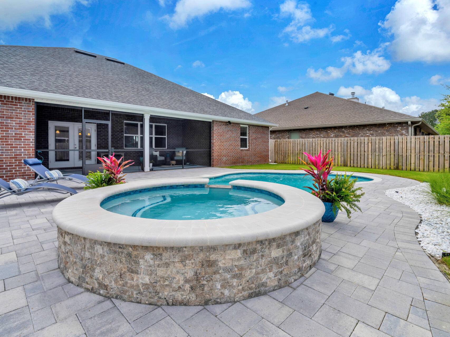Freeport, FL 32439,37 Madiera Drive