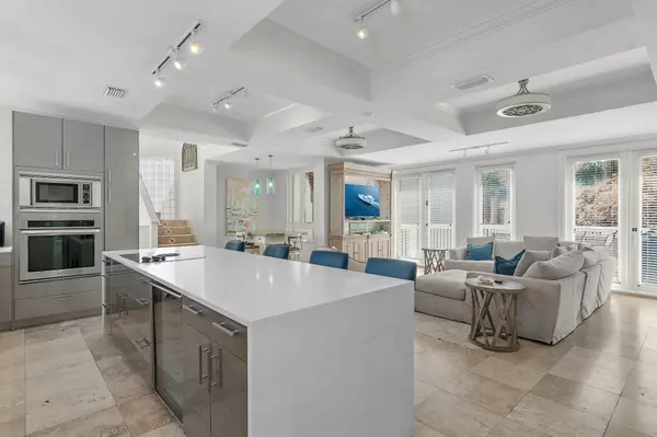 Destin, FL 32541,4835 Ocean Boulevard