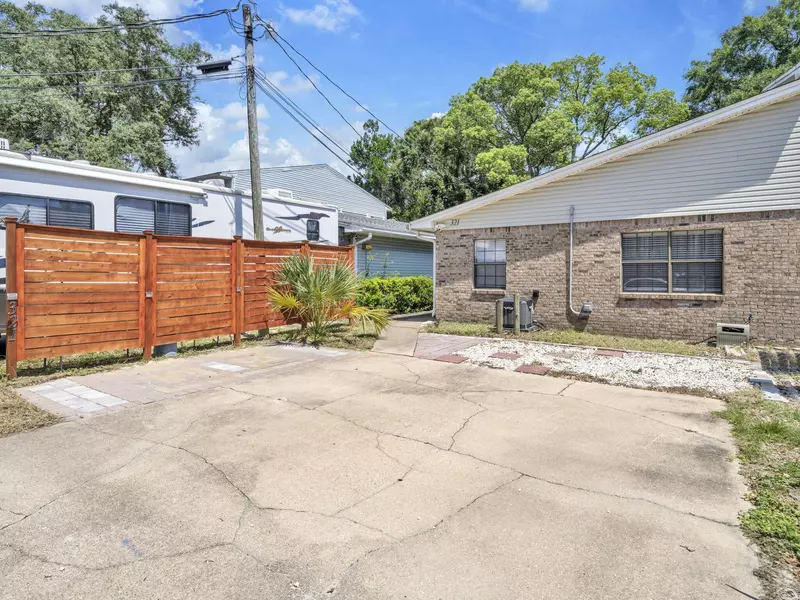 321 Woodham Court, Fort Walton Beach, FL 32547