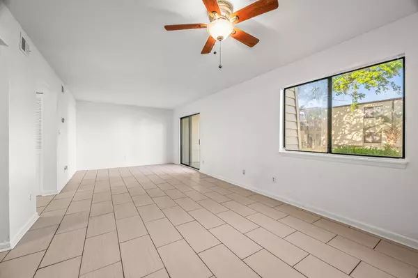 Fort Walton Beach, FL 32548,308 SW Miracle Strip Parkway #UNIT 5B