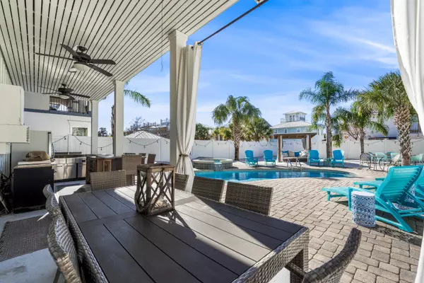 Destin, FL 32541,98 Woodward Street