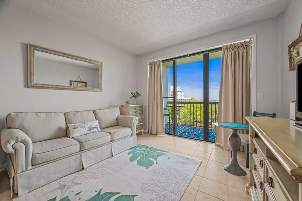 Fort Walton Beach, FL 32548,214 SW Miracle Strip Parkway  #B407