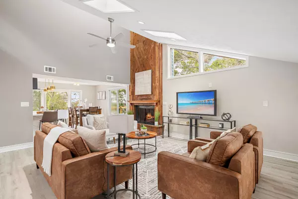 Destin, FL 32541,301 Summit Drive