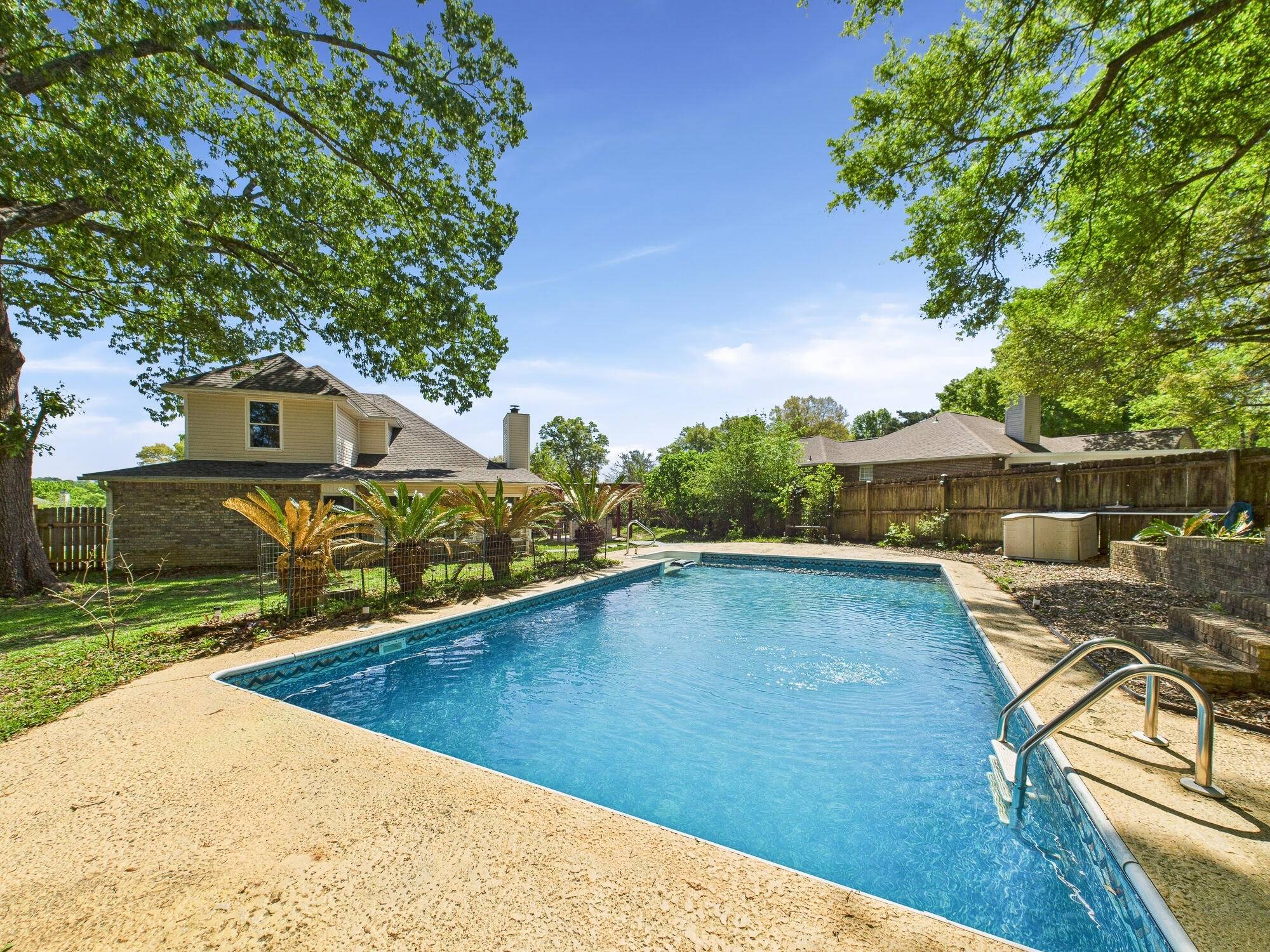 Crestview, FL 32536,5940 Creekside Circle