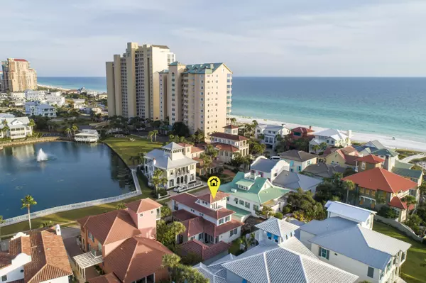 Miramar Beach, FL 32550,324 Rue Caribe