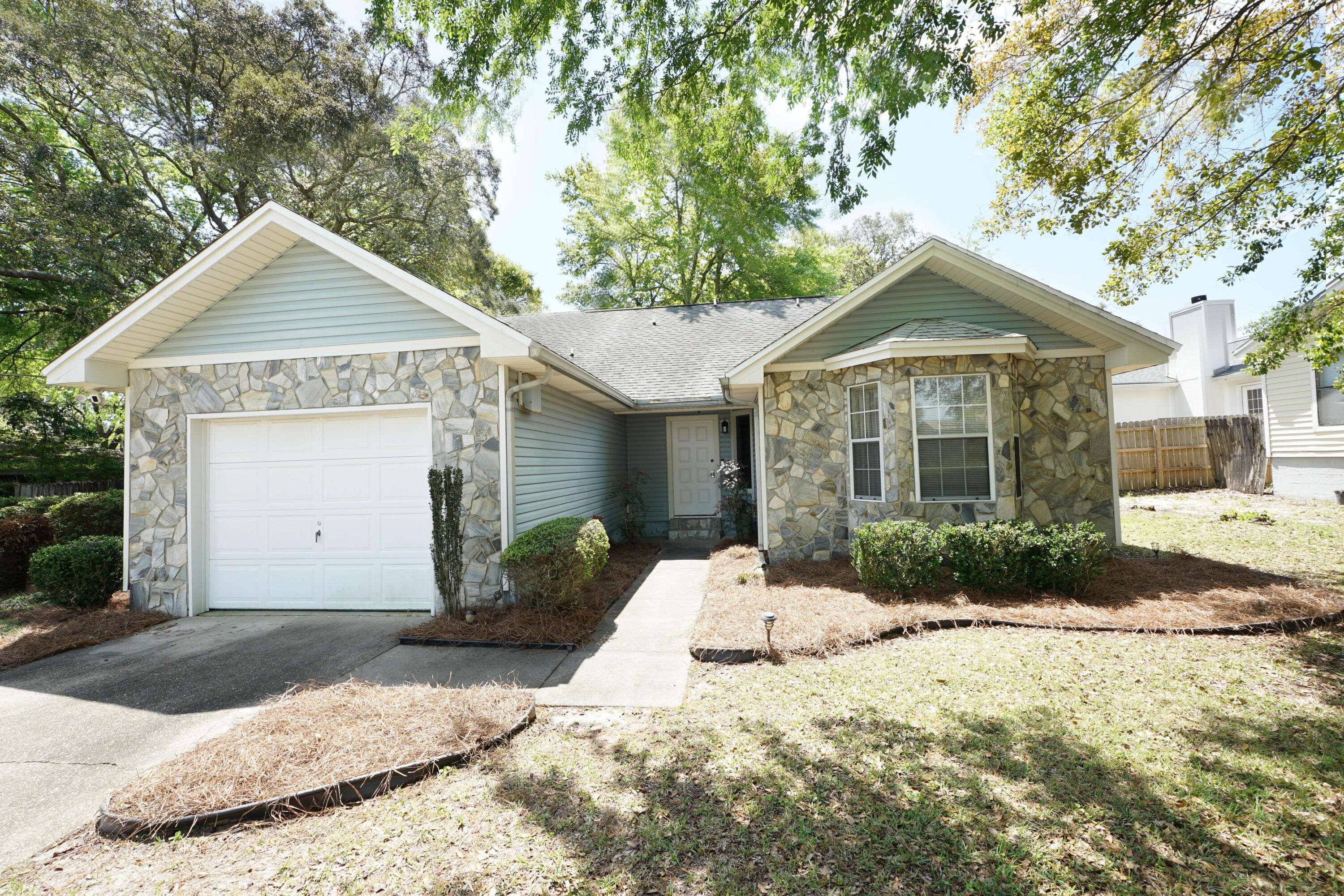 60 10Th Avenue  #UNIT A, Shalimar, FL 32579