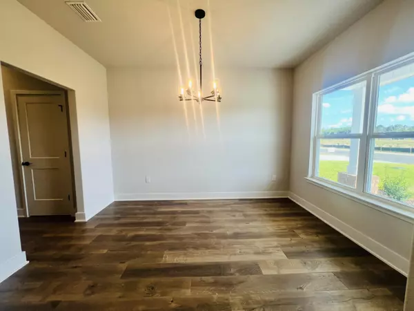 Milton, FL 32583,5299 Hidden Pines Circle