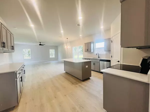 Milton, FL 32583,5303 Hidden Pines Circle