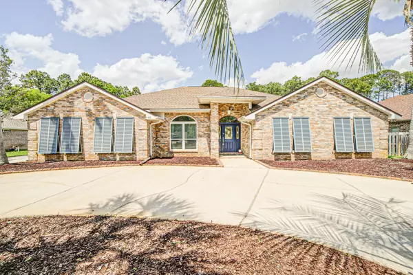 7182 Siesta Street, Navarre, FL 32566