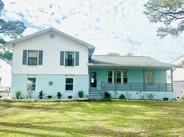 496 Parish Boulevard, Mary Esther, FL 32569