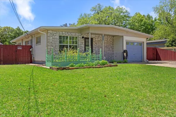 Pensacola, FL 32505,903 Clearview Avenue