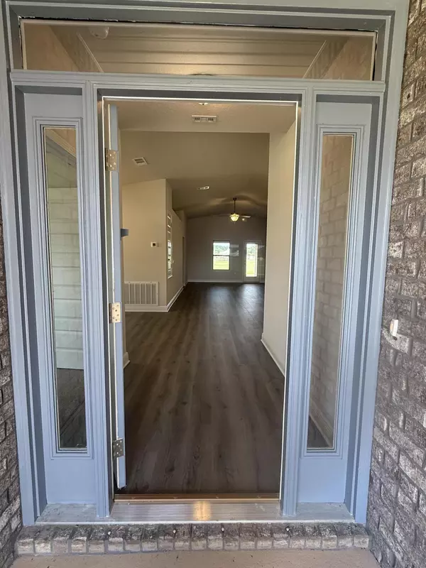 Crestview, FL 32536,170 Ridgeway Circle