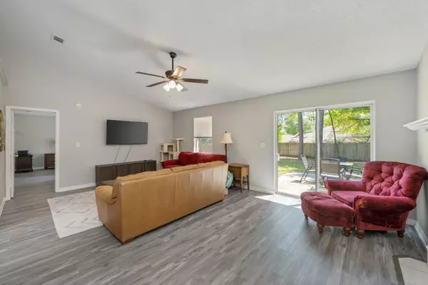 Crestview, FL 32536,392 Riverchase Boulevard