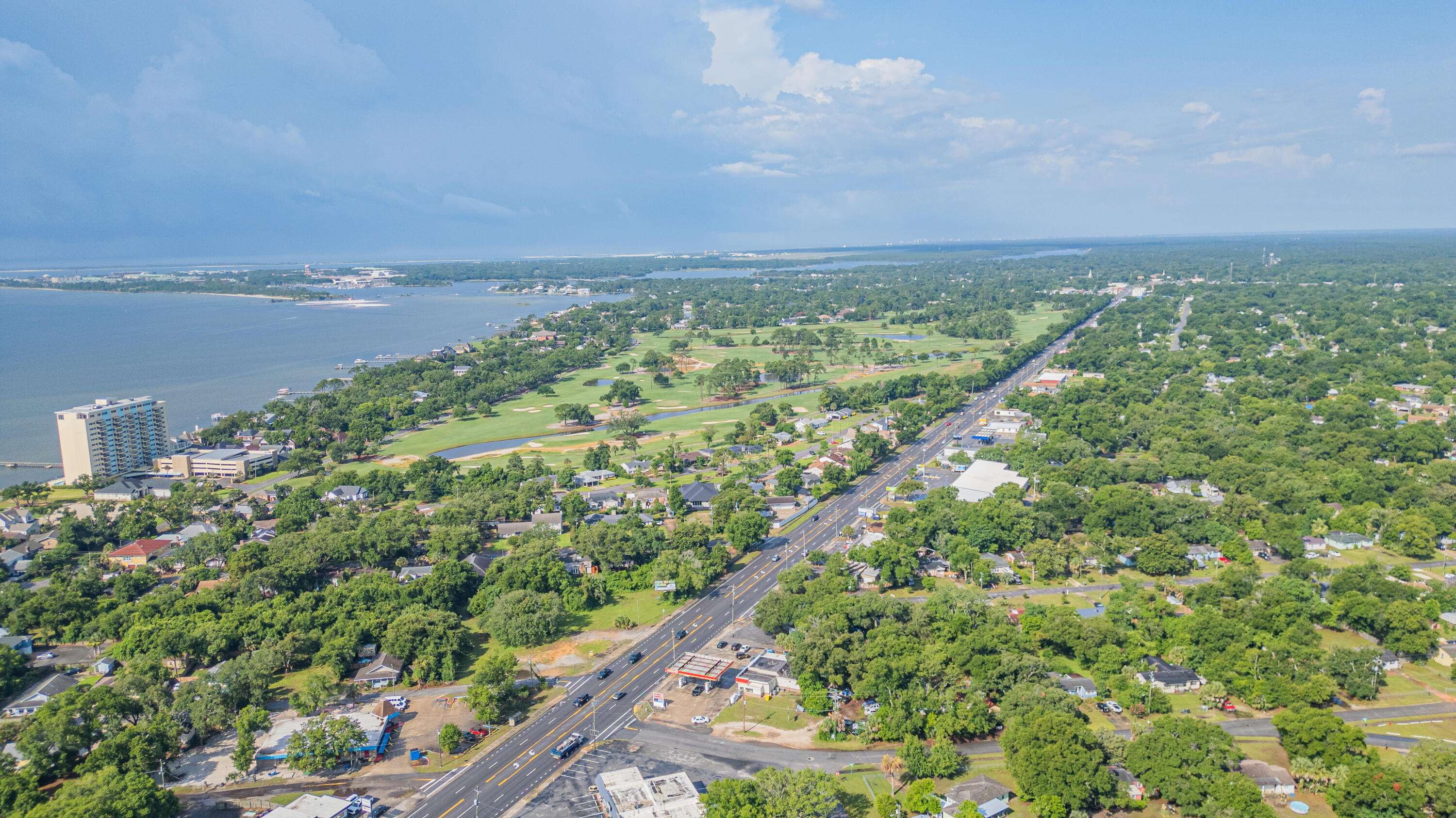 Pensacola, FL 32507,220 Broadmoor Lane
