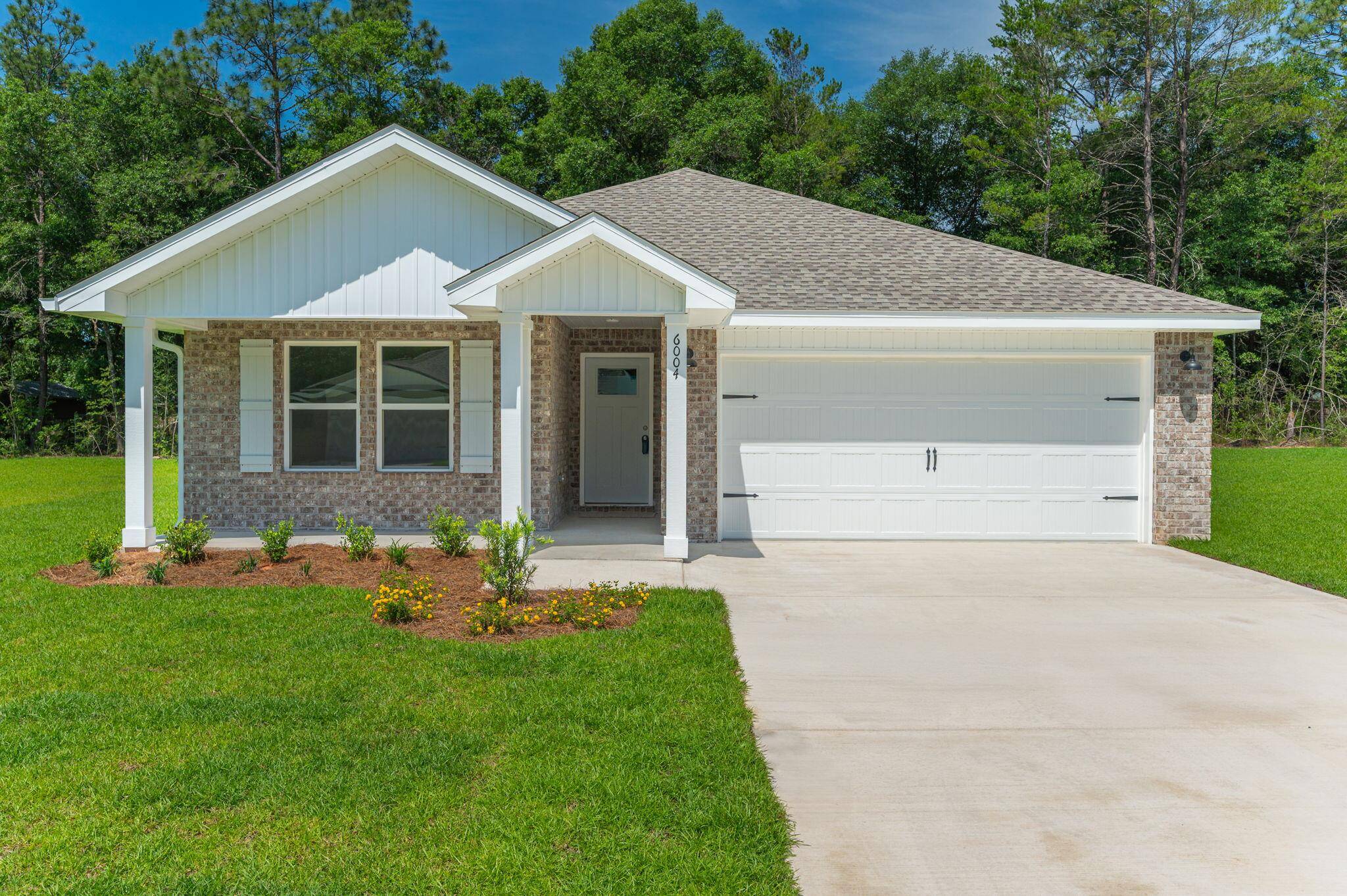 6004 Oak Hollow Way, Crestview, FL 32539