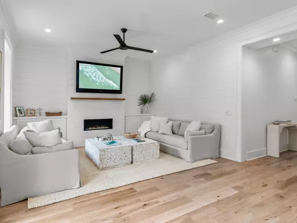 Santa Rosa Beach, FL 32459,105 Greenbriar Lane