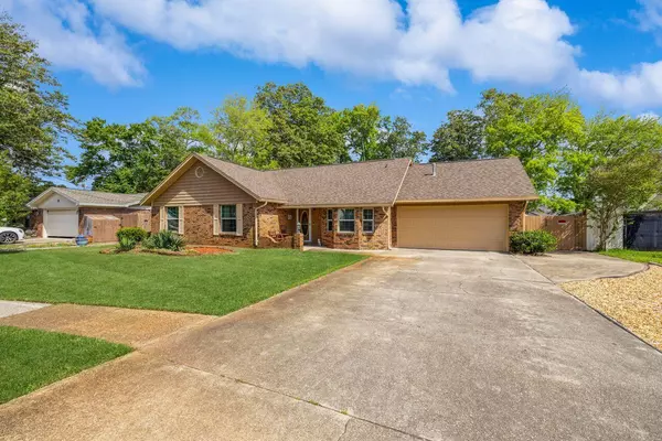 Mary Esther, FL 32569,14 Lakewood Street