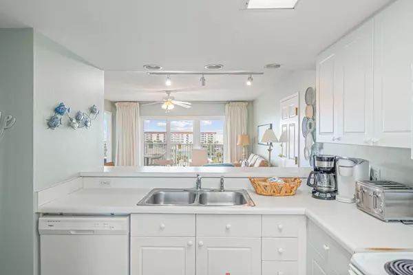 Fort Walton Beach, FL 32548,895 Santa Rosa Boulevard #715