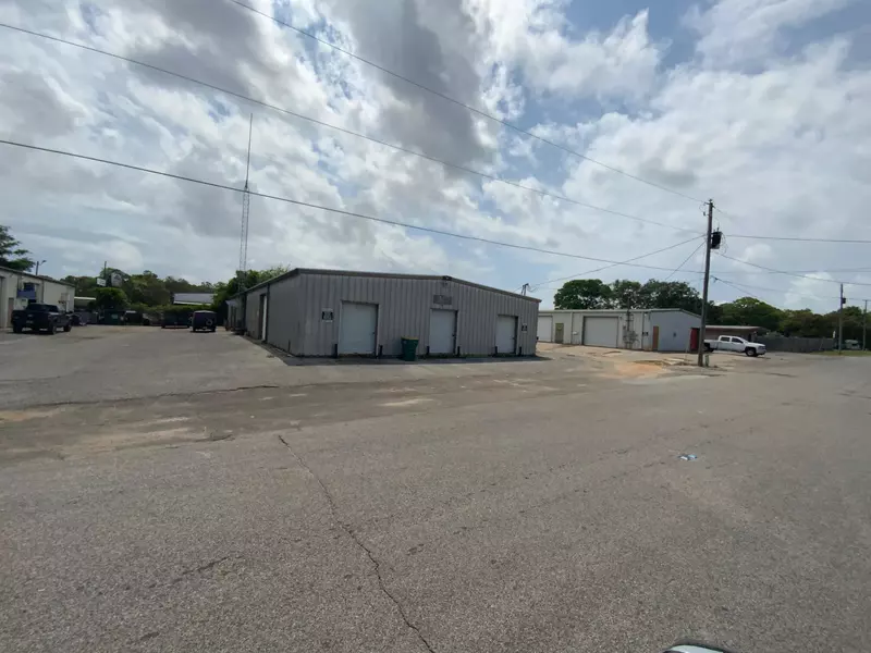 213 Truman Street, Fort Walton Beach, FL 32547