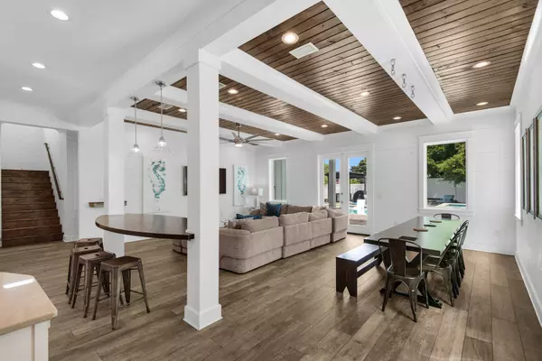 Destin, FL 32541,4559 Luke Avenue