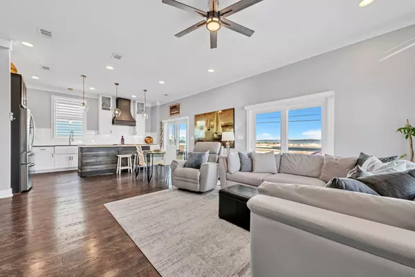 Navarre, FL 32566,7555 WHITE SANDS Boulevard