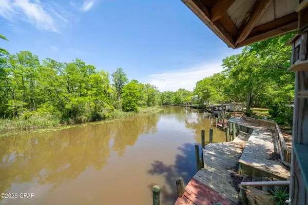 Vernon, FL 32462,7930 Bunker Road