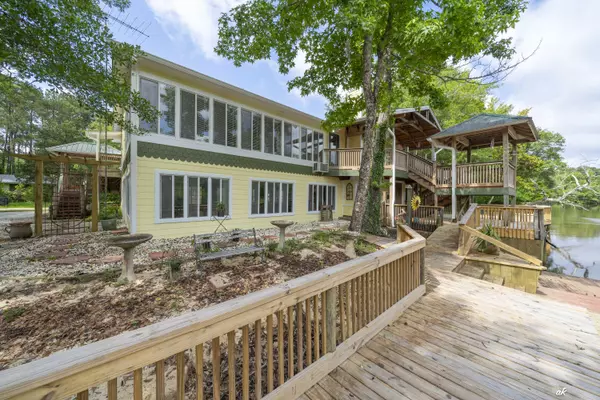 Vernon, FL 32462,7930 Bunker Road