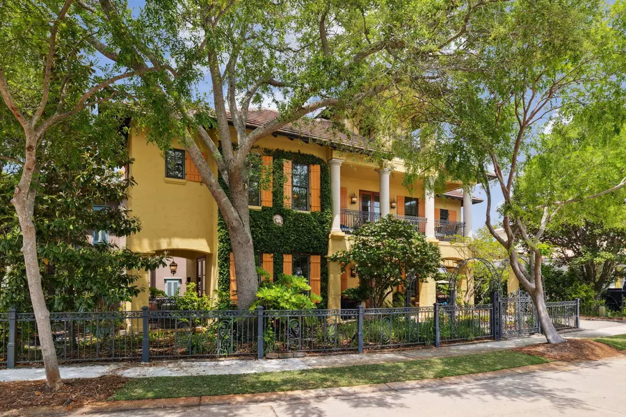 30 Place De La Fontaine, Miramar Beach, FL 32550