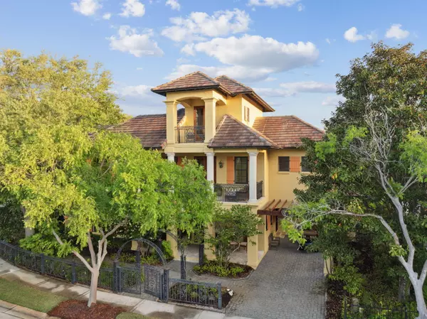 30 Place De La Fontaine, Miramar Beach, FL 32550
