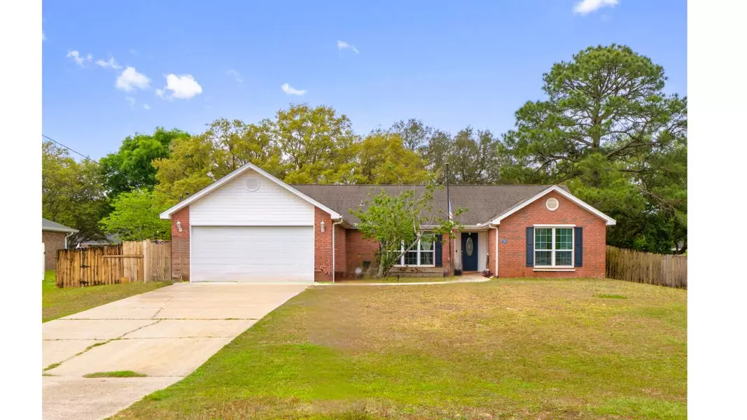 7199 Manatee Street, Navarre, FL 32566