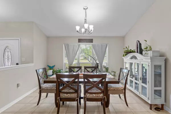 Navarre, FL 32566,7199 Manatee Street