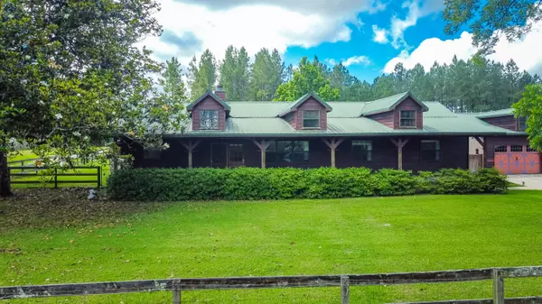 6590 Bill Lundy Road, Laurel Hill, FL 32567