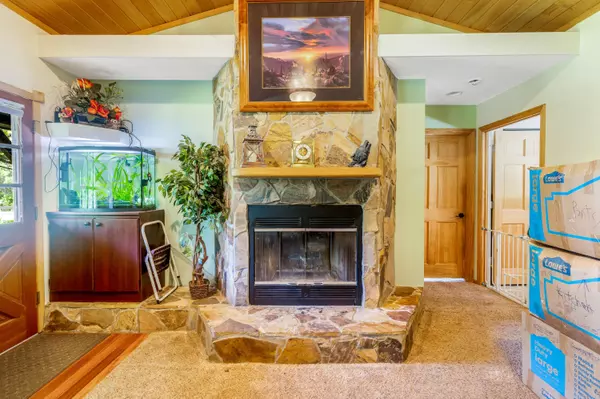 Laurel Hill, FL 32567,6590 Bill Lundy Road