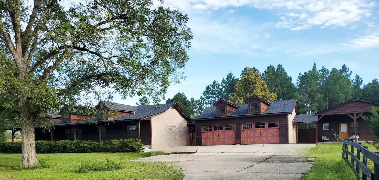 6590 Bill Lundy Road, Laurel Hill, FL 32567