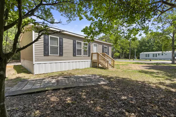 Mary Esther, FL 32569,225 Squirrel Haven Road