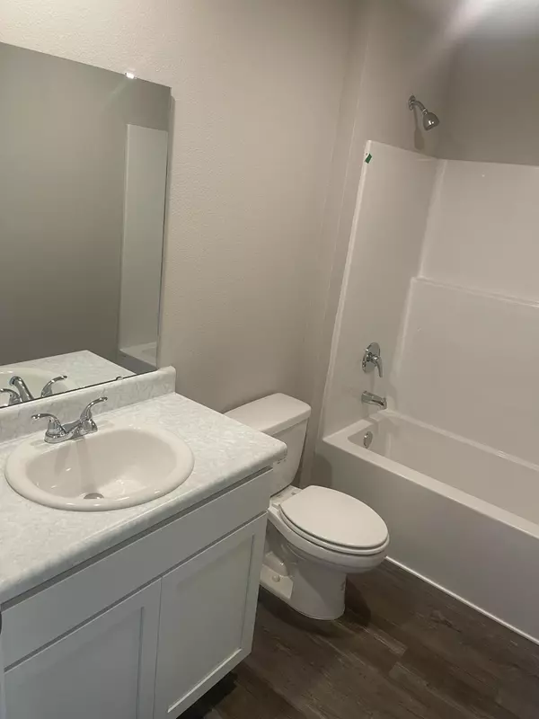 Laurel Hill, FL 32567,8224 Queensland Dr Drive
