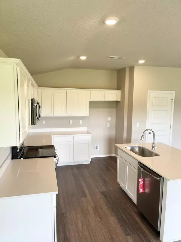 Laurel Hill, FL 32567,8222 Queensland Dr Drive