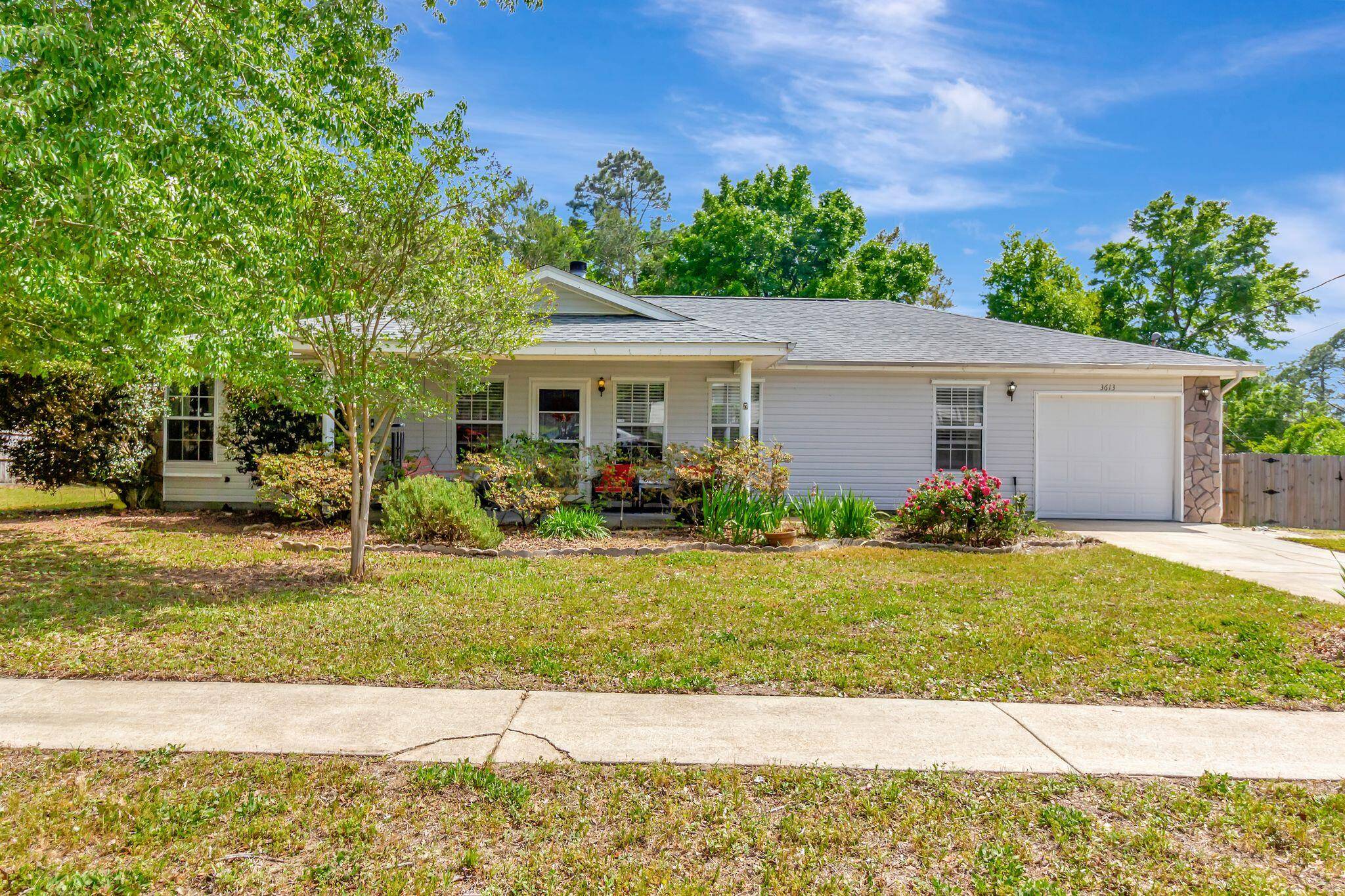 3613 Burton Circle, Navarre, FL 32566