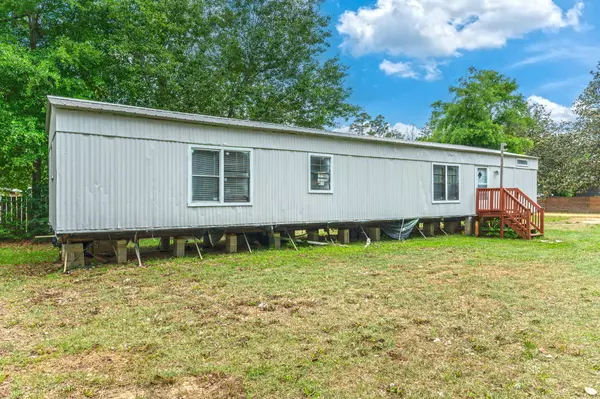 Defuniak Springs, FL 32433,514 W Royal Palm Avenue